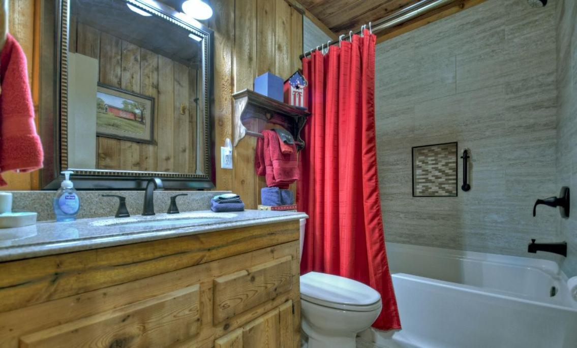 American Dream Americana Decor Close To Downtown Blue Ridge Exterior photo